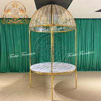 Table de mariage moderne ronde en acier inoxydable avec plateau en verre pour banquets, hôtels et événements de restauration