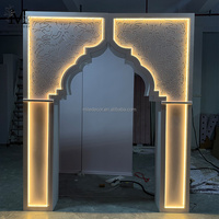 Backdrop lengkung akrilik putih bergaya India mewah dengan laser cut, untuk dekorasi panggung pernikahan