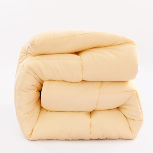 Usine traitement personnalisé épais jaune <span class=keywords><strong>lit</strong></span> couette térylène coton chaud hiver literie hôtel maison couette noyau - Product Image 1