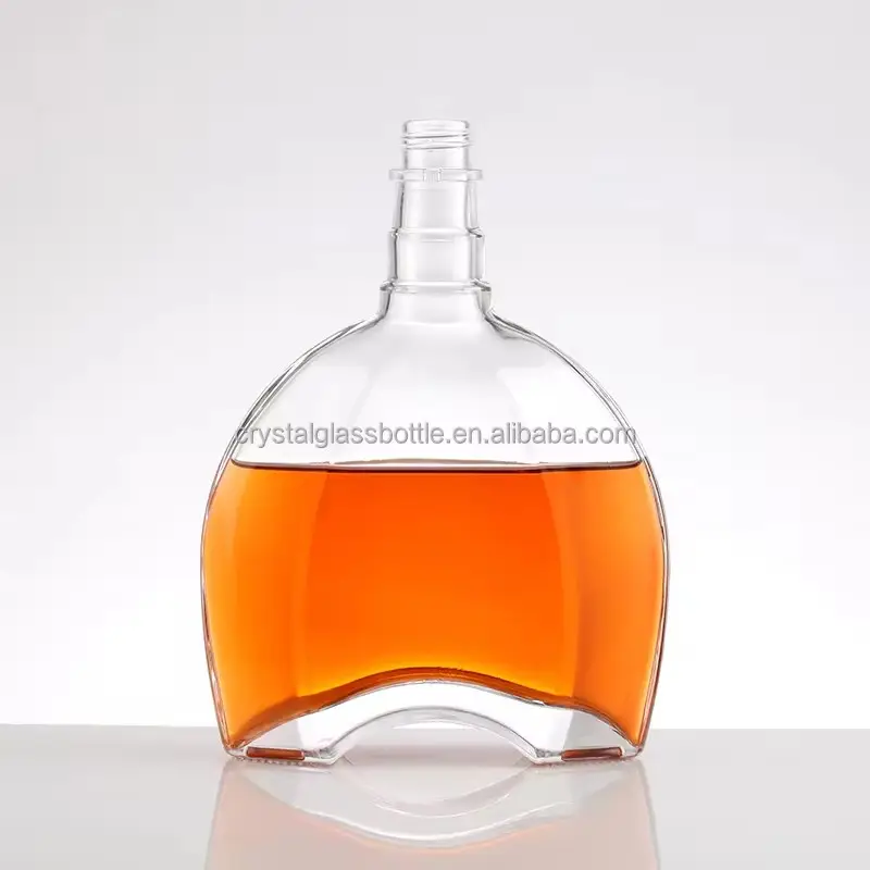 Recycelbare 700 ml klare Glasflasche für Tequila Brandy Rum Gin Whiskey Cocktails Getränk Verwendung Siebdruck Oberflächenbehandlung