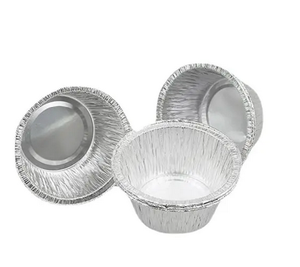 Moules à cupcakes et muffins jetables en aluminium PET de qualité alimentaire, avec couvercles, en feuille d'aluminium argentée, pour la cuisson de puddings, crèmes brûlées et œufs. - Product Image 4