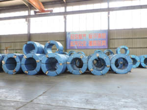 Brin en acier précontraint de relaxation à faible teneur en carbone Offre Spéciale à haute teneur en carbone 9.53mm 12.7mm pour les matériaux de construction en métal de maison précontraint - Product Image 4