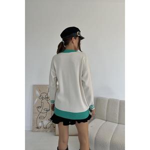 เสื้อสเวตเตอร์ถักสีเขียวสำหรับผู้หญิง แขนยาว สวมใส่สบาย ไม่เป็นขุย 16 กรัม พร้อมปกและปลายแขนเสื้อแต่งขอบ - Product Image 1