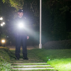 Перезаряжаемая тактическая вспышка 3000 lumen P81 - Product Image 2