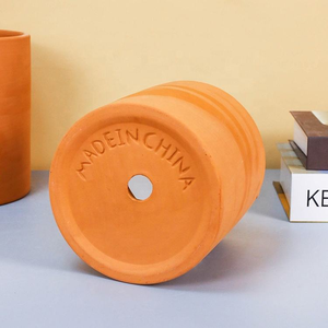 Macetas rústicas hechas a mano de arcilla de terracota, decorativas para plantas, para el hogar, jardín, balcón, patio y exhibiciones de plantas en interiores. - Product Image 5