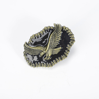 En stock – Boucle de ceinture en alliage de zinc, motif crâne et aigle en vol, moulée sous pression, style sportif pour les marchés européens et américains