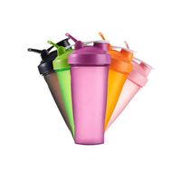Bouteille shaker de fitness multi-capacités avec bec verseur direct, couvercle à vis, anse de transport et logo en options de couleurs fixes