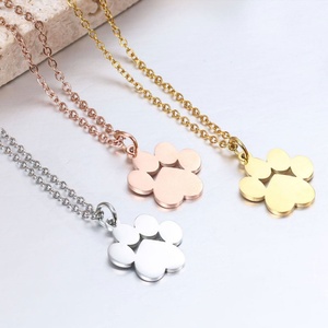Collier Patte en Acier Inoxydable Plaqué Or 18 carats, Personnalisable avec Logo, Anti-ternissement, Étanche, Argent Starlight pour Femme - Product Image 1