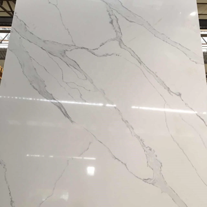 Dalles de pierre artificielle blanches élégantes, plateau de table en quartz, comptoir pour la rénovation de maisons de luxe et les bâtiments commerciaux - Product Image 4