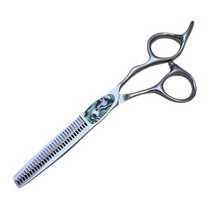 กรรไกรตัดผมแบบปรับแต่งได้ ขนาด 6 นิ้ว กรรไกรซอยผมสำหรับคนถนัดขวา ใช้ใบมีดมาตรฐานสำหรับงานเสริมสวย - Product Image 1