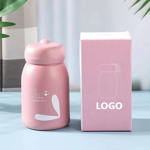 Tasse à eau créative et mignonne en forme de lapin, vente en gros, tasse personnalisée avec logo, tasse cadeau, tasse en verre portable pour enfants - Product Image 3