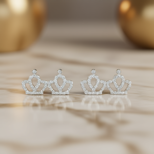 Orecchini a perno E1287 in oro bianco con corona, cristalli e strass, gioielli da festa alla moda da donna, in lega con micro inserti, design grazioso - Product Image 2