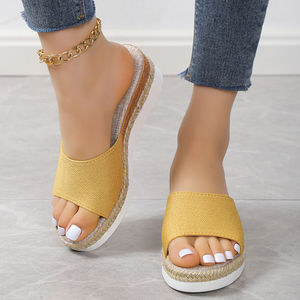 Sandalias de tacón inclinado para mujer, de verano, de suela gruesa, tacón medio, estilo boca de pez, de una tira, frescas, para playa - Product Image 2