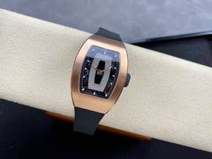 Montre mécanique automatique de luxe et élégante pour femme, étanche, squelette, en forme de lèvres, avec réserve de marche - Product Image 4