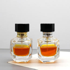 Wholesale 30ml Transparent Square Glass <b>Perfume</b> <b>Bottles</b> Crystal White <b>Refillable</b> Empty Cosmetic Spray <b>Bottles</b> with Clips - Product Image 2