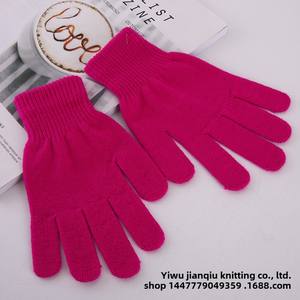 Sarung Tangan Rajut Warna Polos Lembut Anti Beku Hangat Musim Dingin Gaya Korea untuk Olahraga dengan Logo Kustom - Product Image 3