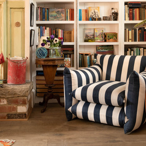 Sillón <span class=keywords><strong>Individual</strong></span> Estilo Americano con Diseño de Cebra, Tapizado en Lino Rojo, con Rayas Azules y Blancas, Ideal para Apartamentos Pequeños - Product Image 5