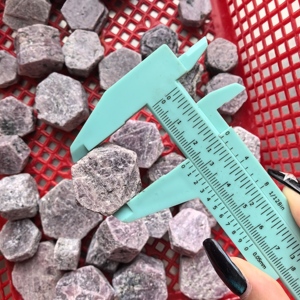 천연 크리스탈 레드 커런덤 거친 UV 루비 원석 수제 - Product Image 5