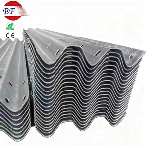 Thép đường cao tốc hộ Lan Tôn sóng nhúng nóng mạ kẽm an toàn Đường Bộ rào cản tai nạn với dịch vụ tùy chỉnh từ nhà máy hộ Lan Tôn sóng - Product Image 1