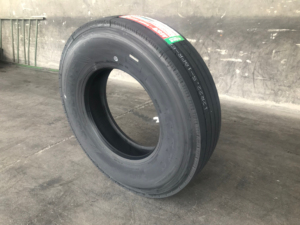 Pneus de camion radiaux robustes 12R22.5, pneus commerciaux à prix d'usine avantageux - Product Image 5