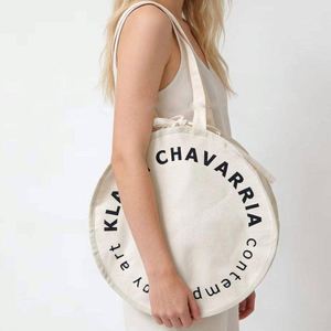 Sac fourre-tout en coton et jute pour mariée avec poignée en corde, logo personnalisé pour cadeaux de fête prénuptiale, mariage, fiançailles, lune de miel, voyage - Product Image 2
