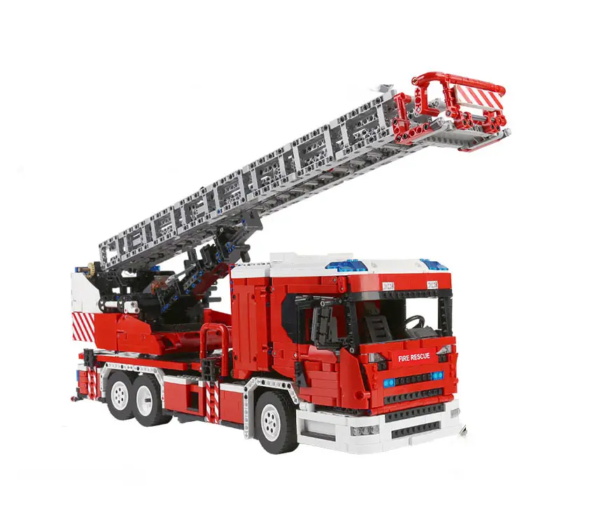 4886pcs Model kits Mould King 17022 Fire Rescue Vehicle Assembly Building Block for kids High-Tech Car Model for Christmas gift