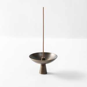 Porte-encens MAXERY vintage en laiton massif, style zen, brûleur d'arômes décoratif en métal bronze de qualité supérieure - Product Image 1