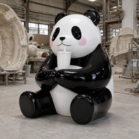 Sculpture de panda artistique en résine peinte sur mesure, logo couleur personnalisé, tenant une tasse, animal de dessin animé, centre commercial, parc à thème