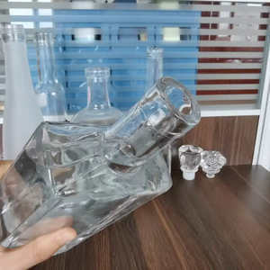 Sang Trọng Biểu Tượng Tùy Chỉnh Hình Vuông Chai Thủy Tinh 700Ml 750Ml Tinh Thần Gin Rượu Rum Tequila Vodka Whiskey Chai Thủy Tinh Với <span class=keywords><strong>Cap</strong></span> - Product Image 4