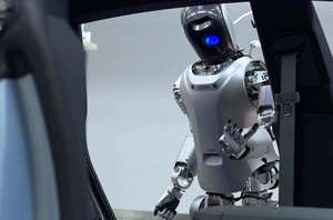 Robot Humanoide con IA de Ubtech, Brazo Robótico Industrial con Inteligencia Artificial, Servicio de Entrega, Robot Comercial, Ubtech Walker S1 en Oferta - Product Image 1