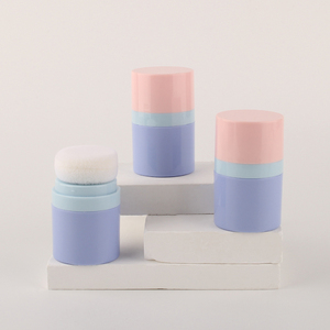 Envase de Plástico para Cosméticos, Tubo para Lápiz Labial, Material PP, Capacidad de 4 ml, Tapa de Rosca, Color Personalizado, Fábrica de Origen - Product Image 4