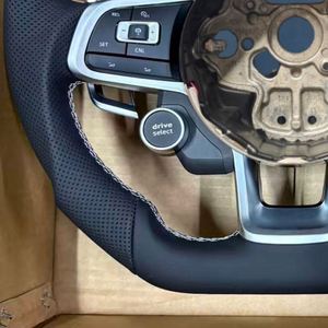 Volant en cuir pour Volkswagen <span class=keywords><strong>Golf</strong></span> 5 6 <span class=keywords><strong>7</strong></span> <span class=keywords><strong>7</strong></span>.5 MK6 MK7 R GTI GTE <span class=keywords><strong>GTD</strong></span> R Line Tiguan Passat Jetta Polo Scirocco - Product Image 5