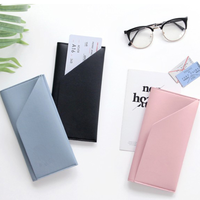 Étui de passeport minimaliste en cuir PU, couverture de passeport moderne, portefeuille de voyage pour passeport, carte d'embarquement, billet