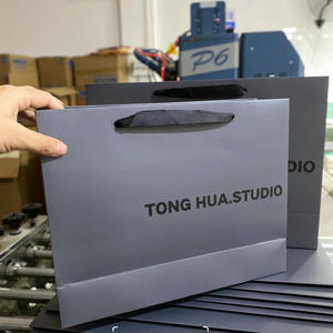 Bolsa de regalo de compras de papel artesanal de diseño personalizado de alta gama para ropa, cosméticos, zapatos - Product Image 6