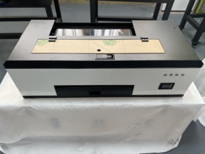 Nuova Stampante DTF-B Automatica A3 1390/L1800 con Testina di Stampa <span class=keywords><strong>Epson</strong></span>, Scheda BYHX per Incisione Targhette e Stampa su Magliette, 1 Anno di Garanzia - Product Image 6