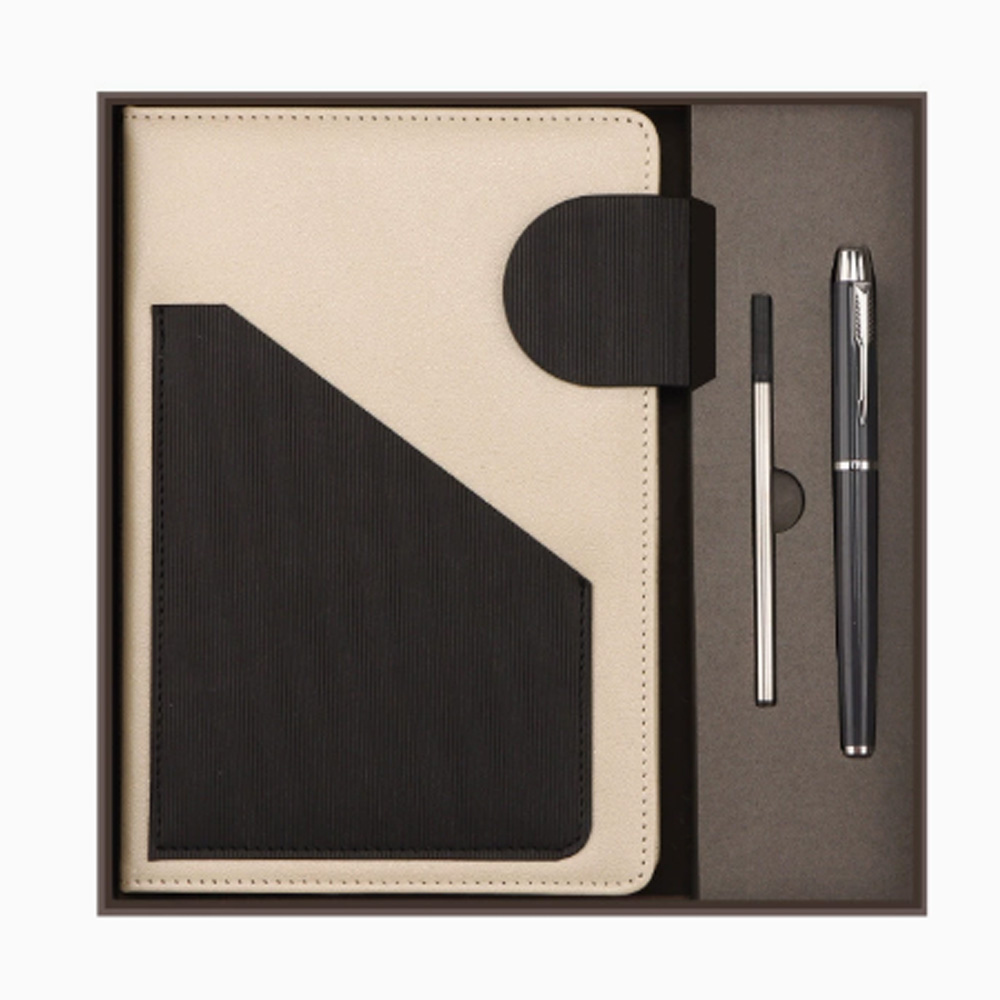 cahier + stylo couleur crème