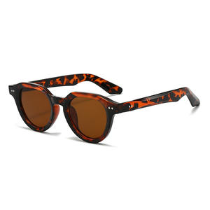 고급 플라스틱 선글라스 <span class=keywords><strong>Uv400</strong></span> 하이 퀄리티 2026 선글라스 사용자 정의 디자인 패션 여자 선글라스 라운드 안경 - Product Image 3