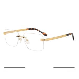 إطارات نظارات كلاسيكية فاخرة من التيتانيوم للجنسين موديل 50120 - Product Image 2