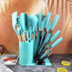 Hot Sell 19pcs Heat Resistant Silicone <strong>Kitchen</strong> <strong>Accessories</strong> With <strong>Wood</strong> Handle <strong>and</strong> Cuttings Board Storage Bucket <strong>Kitchen</strong> Gadget Set - Product Image 1