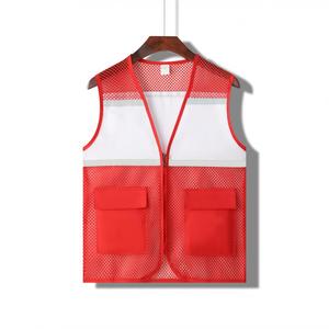 Gilet de travail en polyester sans manches respirant personnalisable Conception de sécurité réfléchissante pour le travail bénévole Activités de groupe de supermarché - Product Image 6