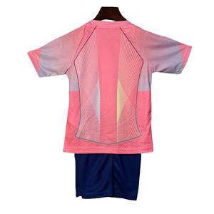 タイのキッズキットサッカーウェアジャージ男の子の年齢層の子供のための若い選手の服 - Product Image 3