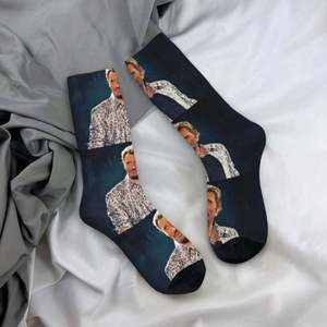 Chaussettes personnalisées pour hommes, mignonnes, Johnny Hallyday, chaussettes unisexes, chaudes et confortables, imprimées en 3D, style chanteur français - Product Image 4