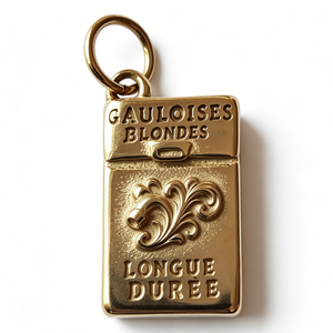 Gauloises Blondes Etiqueta Rectangular Chapada en Oro con Grabado de Larga Duración y Encanto Antiguo - Product Image 6