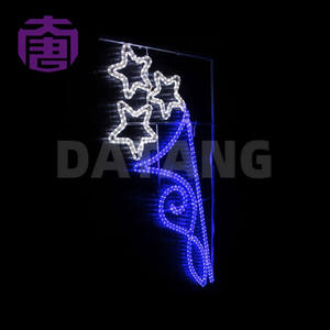 Lumières LED 2D à motif étoile de haute qualité IP65 pour extérieur, avec couleur personnalisable et installation facile pour les poteaux de rue de Noël - Product Image 2