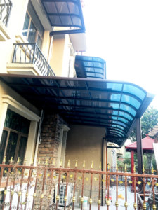 Auvent <span class=keywords><strong>en</strong></span> aluminium étanche poteaux d'auvent clôture <span class=keywords><strong>en</strong></span> feuille <span class=keywords><strong>de</strong></span> polycarbonate pour Patios Villas <span class=keywords><strong>abri</strong></span> contre la pluie - Product Image 5