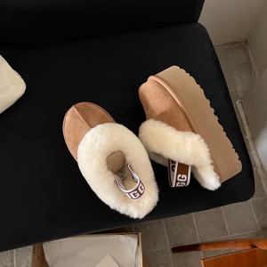 2025 Trending Uggs <span class=keywords><strong>stivali</strong></span> da neve termici in montone da <span class=keywords><strong>donna</strong></span> grossi stivaletti in vera pelle fodera leggera per tenere al caldo - Product Image 3