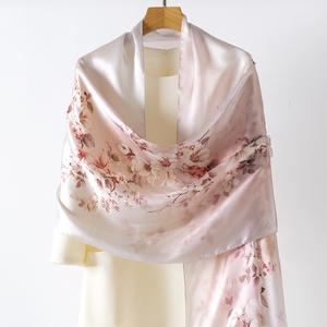 Cao cấp tùy chỉnh của phụ nữ lụa khăn choàng và khăn in kỹ thuật số Trung Quốc retro hoa và báo mô hình phong cách cổ điển - Product Image 2