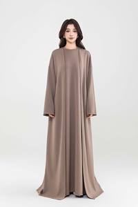 طقم كلاسيكي للنساء المسلمات من قطعتين عباية مفتوحة وفستان طويل الأكمام قابل للتخصيص - Product Image 3