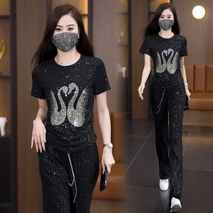<span class=keywords><strong>Ensemble</strong></span> décontracté 2 pièces pour <span class=keywords><strong>femme</strong></span>, T-shirt imprimé cygne avec strass + <span class=keywords><strong>pantalon</strong></span> à cordon <span class=keywords><strong>de</strong></span> serrage, <span class=keywords><strong>ensemble</strong></span> <span class=keywords><strong>de</strong></span> vêtements <span class=keywords><strong>de</strong></span> détente scintillants - Product Image 1