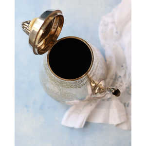 Théière Gabriella P. Sheffield avec gravures et bouton en os, bouilloire élégante pour les amateurs de thé - Product Image 2